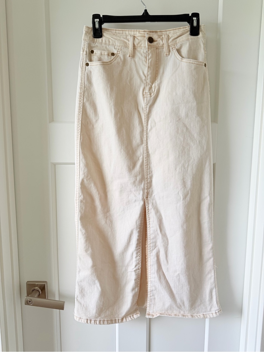 Oat New York Cream Maxi Skirt
